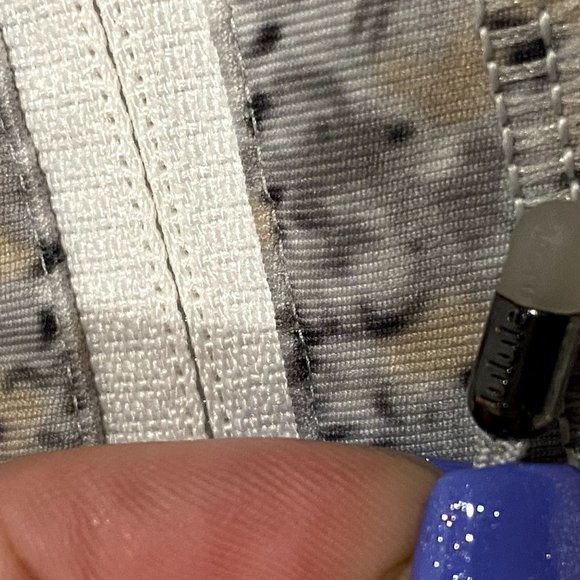 Lululemon Inspire II Crop Leggings‎ in Petite Fleur Size 8 - Picture 4 of 9